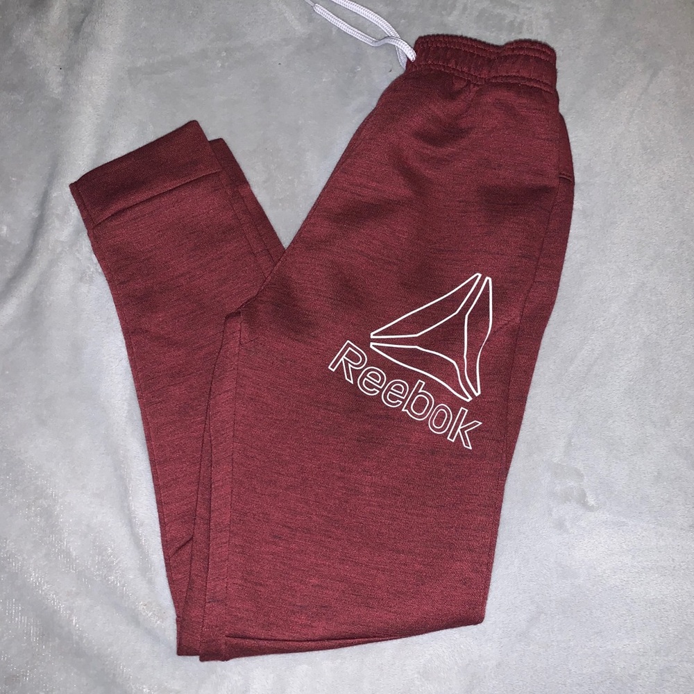 🎀3/$20 Reebok joggers like new